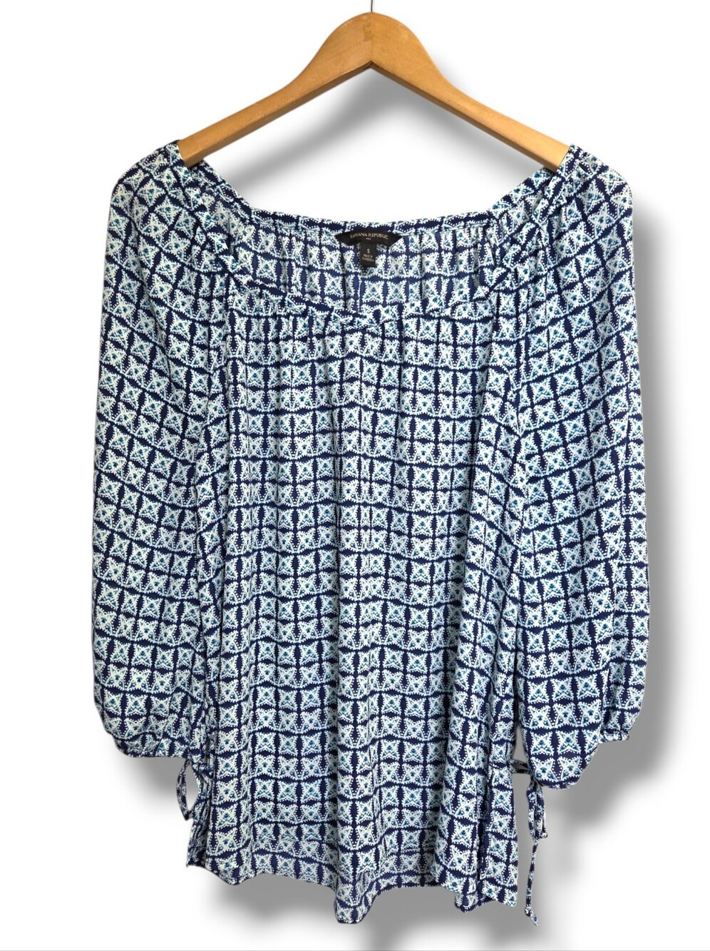Banana Republic Blue Patterned Flowy 3/4s Sleeve Blouse Size Small